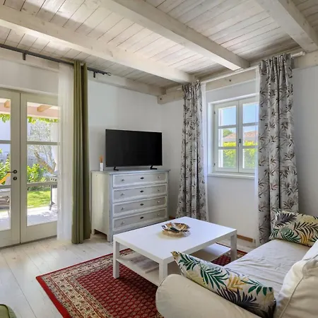Beautiful Gf25 With Pool In * Višnjan