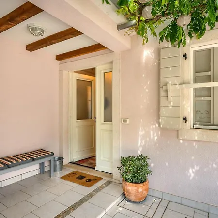 Beautiful Gf25 With Pool In * Višnjan