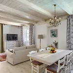 Beautiful Gf25 With Pool In Višnjan