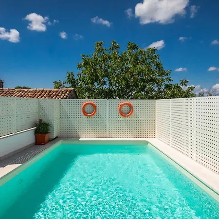 Beautiful Gf25 With Pool In Villa Višnjan